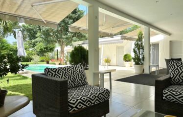 SOMONE LAGUNE : A VENDRE superbe villa 1036M² piscine 4 chambres 5 minutes à pieds de la plage