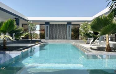 SOMONE : A LOUER cette superbe villa contemporaine avec piscine 4 chambres, salle de billard, neuve