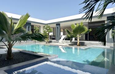 SOMONE : A LOUER cette superbe villa contemporaine avec piscine 4 chambres, salle de billard, neuve