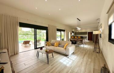 Villa contemporaine avec piscine et prestations haut de gamme
