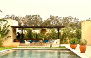 Villa contemporaine avec piscine et prestations haut de gamme