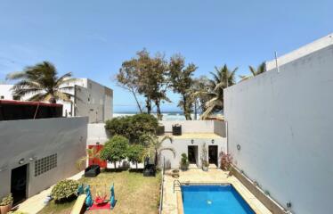 DAKAR : Yoff A VENDRE superbe villa contemporaine 500M2 5 chambres + studio piscine jardin garages vue mer