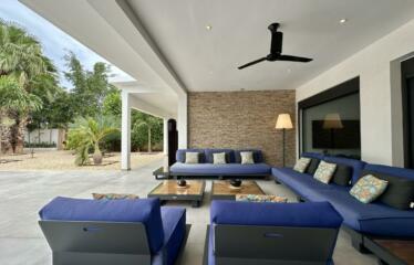 SALY : Magnifique villa A VENDRE 1250M2 Titre Foncier Piscine Pool House